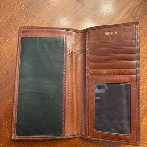 Tumi Checkbook Wallet (Brown)